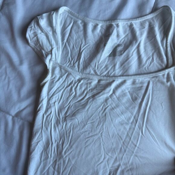 Wild Fable White Short Sleeve Tee - Picture 3 of 5